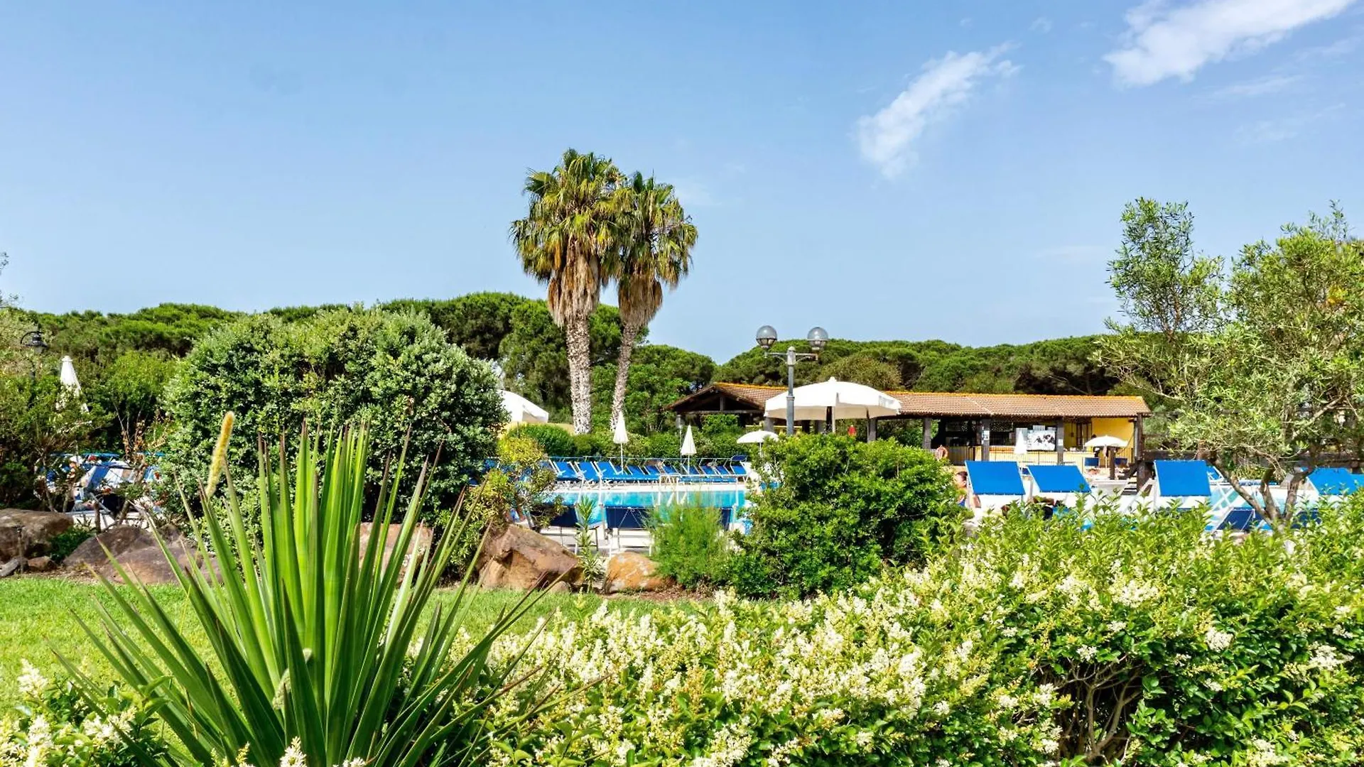 Residence With Swimming-Pool In Arborea Just 300 Meters From The Beach Apartmanhotel